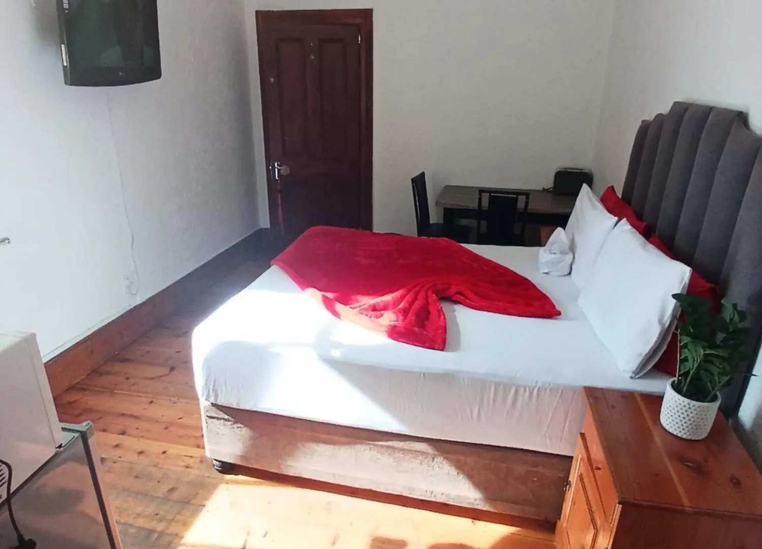 Neo & Ruks Guest House Boston Belleville Bellville 0*,  Güney Afrika