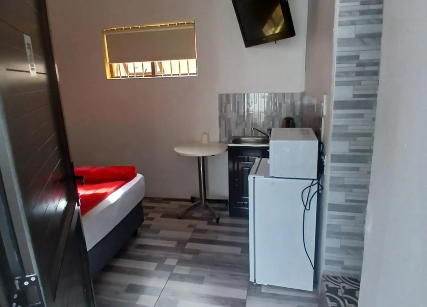 Neo & Ruks Guest House Boston Belleville Bellville Daire